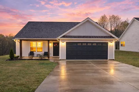 3139 Lorenzo Ct, Inman, SC 29349