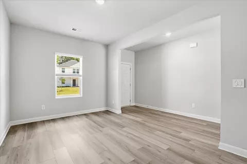 Living - 1541 Switchback Cir, Moore, SC 29369 photo 1 of 4