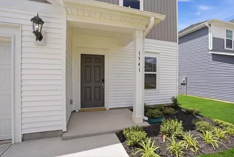 Exterior - 1541 Switchback Cir, Moore, SC 29369 photo 3 of 5