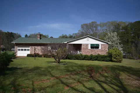 151 Lynn Dr, Wellford, SC 29385