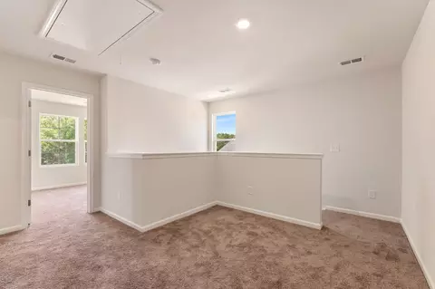 Entry Way - 404 Prosperity Ln, Moore, SC 29369 photo 4 of 4