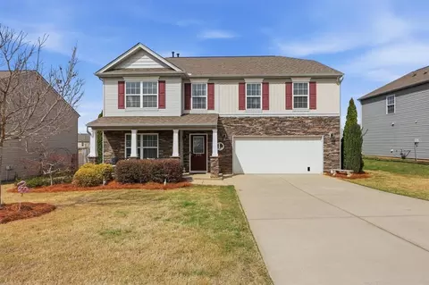 240 Harlequin Dr, Moore, SC 29369