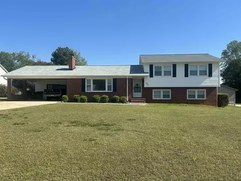 107 Avondale Dr, Gaffney, SC 29341
