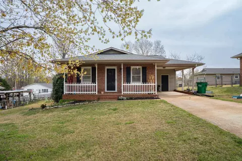 229 Ranier Drive Dr, Inman, SC 29349