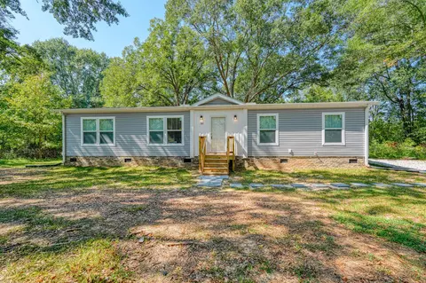182 Roark Rd, Blacksburg, SC 29702