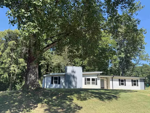 137 Forest Hills Dr, Gaffney, SC 29340