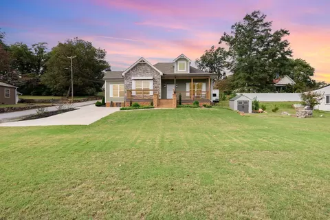 334 S Howard Ave, Landrum, SC 29356