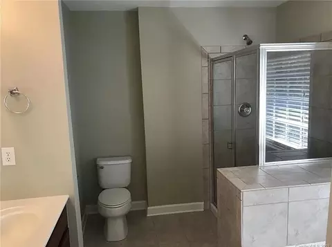Bath - 3685 Travertine Dr, Lancaster, SC 29720 photo 5 of 8