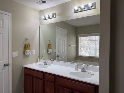 Bath - 3685 Travertine Dr, Lancaster, SC 29720 photo 3 of 8