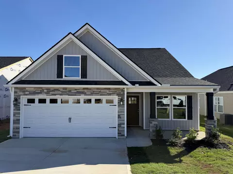 1709 Spruce Knoll St, Spartanburg, SC 29303