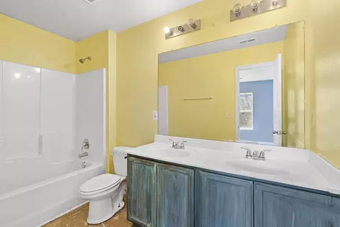 Bath - 944 Echo Ridge Dr, Duncan, SC 29334 photo 2 of 2