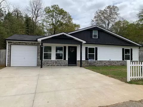 305 S Lee St, Chesnee, SC 29323