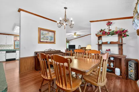 118 Settle Ave, Campobello, SC 29322 photo 11