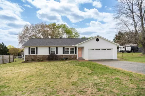 107 Cauthen Ct, Moore, SC 29369