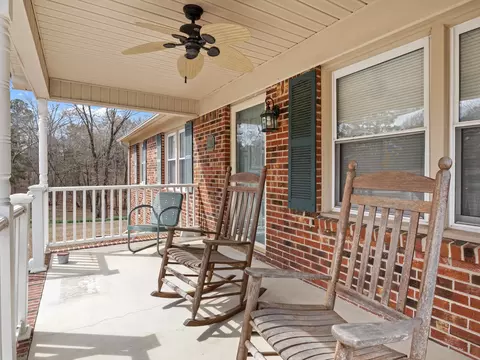 Exterior - 423 Bailey Rd, Buffalo, SC 29321 photo 3 of 13