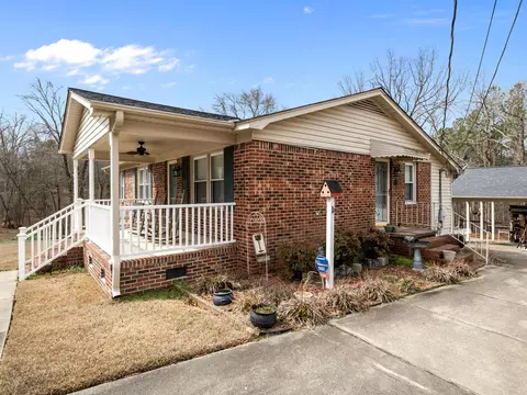 Exterior - 423 Bailey Rd, Buffalo, SC 29321 photo 4 of 13