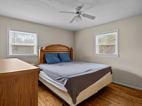 Bedroom - 423 Bailey Rd, Buffalo, SC 29321 photo 3 of 6