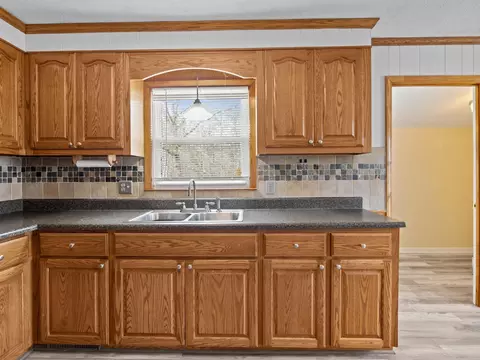 Kitchen - 423 Bailey Rd, Buffalo, SC 29321 photo 4 of 5