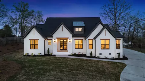118 Mt Vernon Cir, Greer, SC 29651