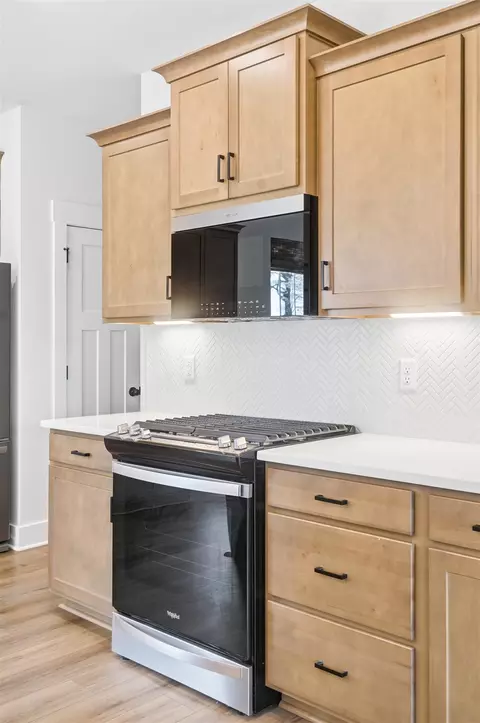 Kitchen - 952 Diane Ln, Moore, SC 29369 photo 3 of 3