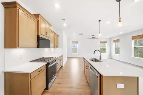 Kitchen - 952 Diane Ln, Moore, SC 29369 photo 1 of 3