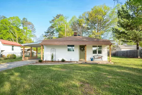 2336 W Croft Cir, Spartanburg, SC 29302