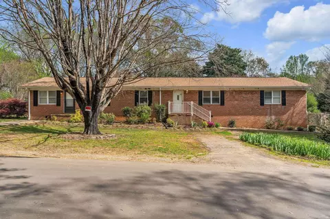 2 Easy St, Taylors, SC 29687