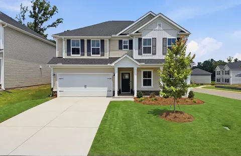 1043 Whitefox Dr, Spartanburg, SC 29302