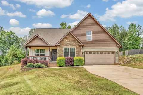 480 Abberly Ln, Boiling Springs, SC 29316