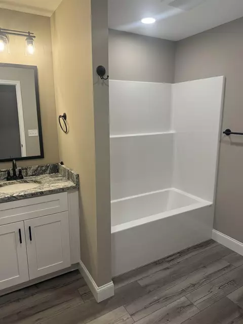 Bath - 749 Ruby Golightly Dr, Inman, SC 29349 photo 2 of 2