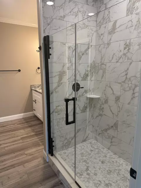 Bath - 749 Ruby Golightly Dr, Inman, SC 29349 photo 1 of 2