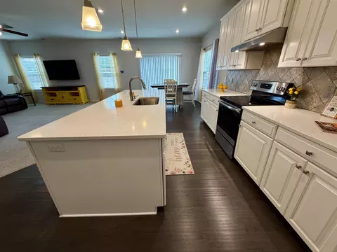 Kitchen - 201 Edwin Ellis Dr, Greer, SC 29651 photo 3 of 4