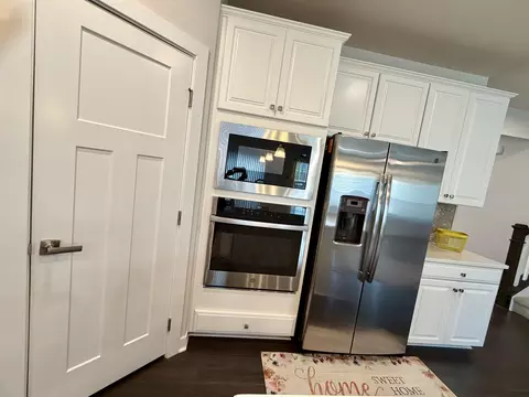 Kitchen - 201 Edwin Ellis Dr, Greer, SC 29651 photo 4 of 4