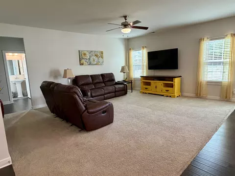 Living - 201 Edwin Ellis Dr, Greer, SC 29651 photo 2 of 3