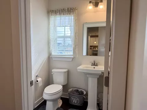 Bath - 201 Edwin Ellis Dr, Greer, SC 29651 photo 1 of 6