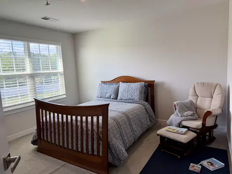 Bedroom - 201 Edwin Ellis Dr, Greer, SC 29651 photo 4 of 9