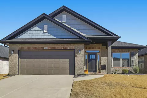 30 Woodcross Dr, Simpsonville, SC 29681