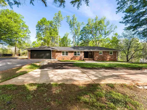 1171 Meadow Farm Rd, Inman, SC 29349