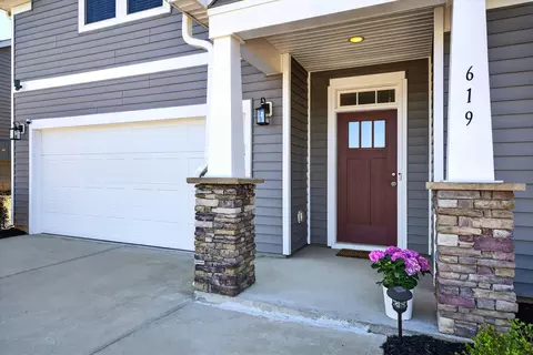 Exterior - 619 Minster Ct, Moore, SC 29369 photo 4 of 11