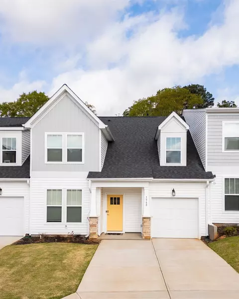 1568 Shallons Ct, Spartanburg, SC 29301