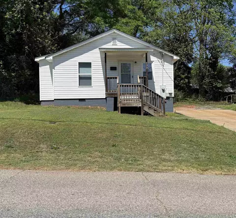 137 New St, Gaffney, SC 29340