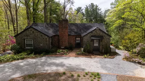 100 Woodmere Dr, Columbus, NC 28722