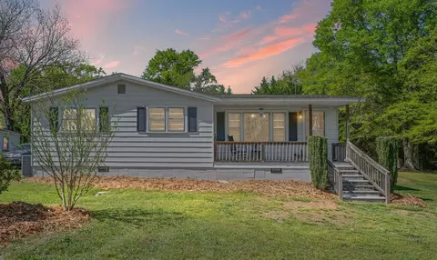 6844 Reidville Rd, Woodruff, SC 29388