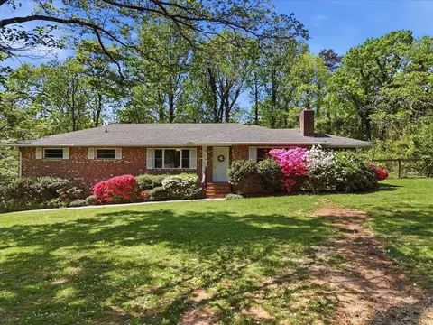 160 Denton St, Columbus, NC 28722