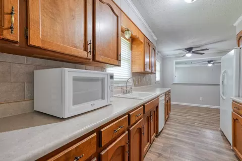 Kitchen - 2601 Highway 357, Lyman, SC 29365 photo 4 of 4