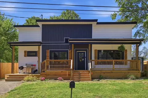 15 Littlejohn St, Inman, SC 29349