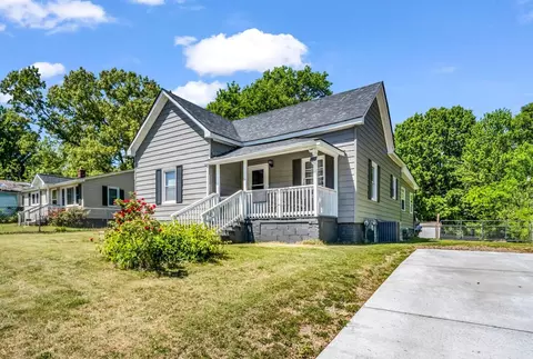 317 Sycamore St, Gaffney, SC 29340