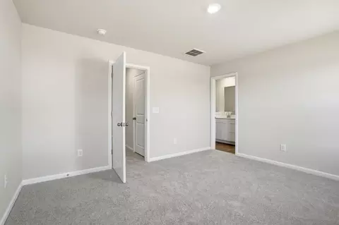 Bedroom - 838 Mahaffey Ct, Spartanburg, SC 29301 photo 1 of 10
