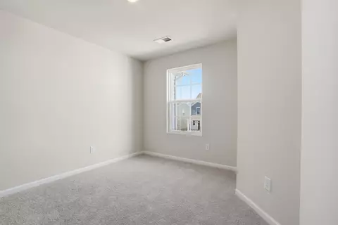 Bedroom - 838 Mahaffey Ct, Spartanburg, SC 29301 photo 2 of 10