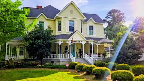 520 E Rutledge St, Gaffney, SC 29340